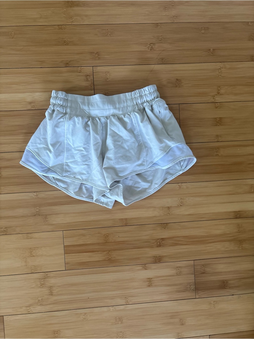 lululemon athletica bone Women's Athletic Shorts